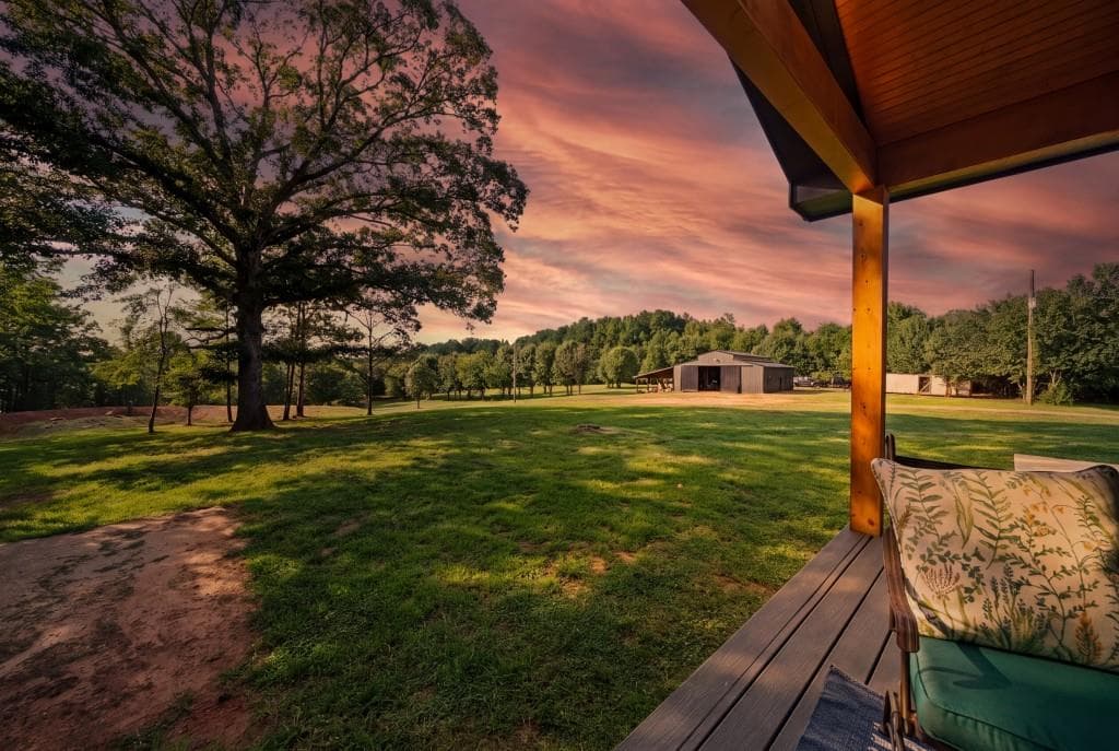 6 bedroom, 3 bathroom, 6,177 sq ft single family residence for sale at 280 Etheridge Road, Auburn, GA 30011 — photo 2