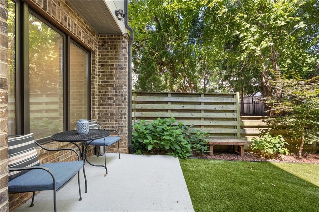 3 bedroom, 4 bathroom, 2,017 sq ft townhouse for sale at 616 Angier Avenue 5, Atlanta, GA 30308 — photo 2