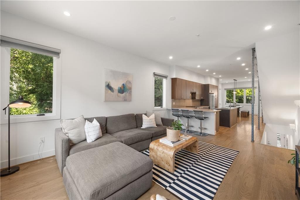 3 bedroom, 4 bathroom, 2,017 sq ft townhouse for sale at 616 Angier Avenue 5, Atlanta, GA 30308 — photo 7