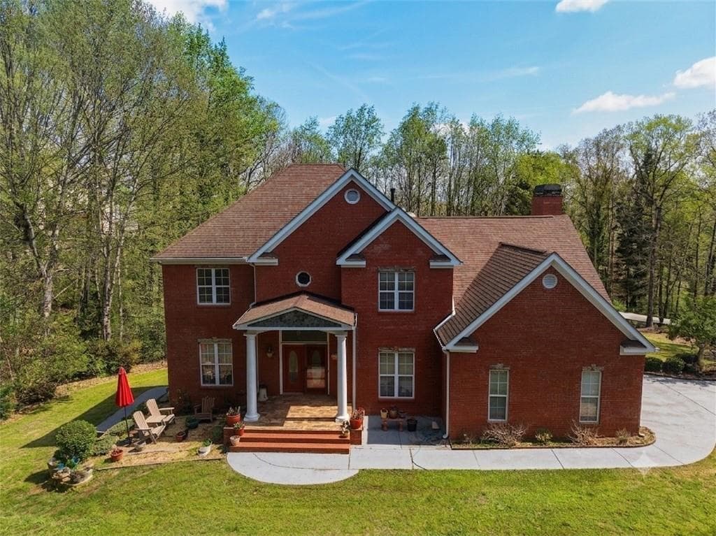 6 bedroom, 4 bathroom, 4,377 sq ft single family residence sold at 915 Chipley Court, Marietta, GA 30062