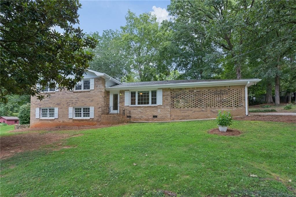 3 bedroom, 2 bathroom, 1,651 sq ft single family residence for sale at 4165 Westview Street, Douglasville, GA 30135 — photo 6