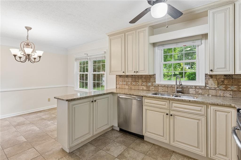 3 bedroom, 2 bathroom, 1,651 sq ft single family residence for sale at 4165 Westview Street, Douglasville, GA 30135 — photo 3