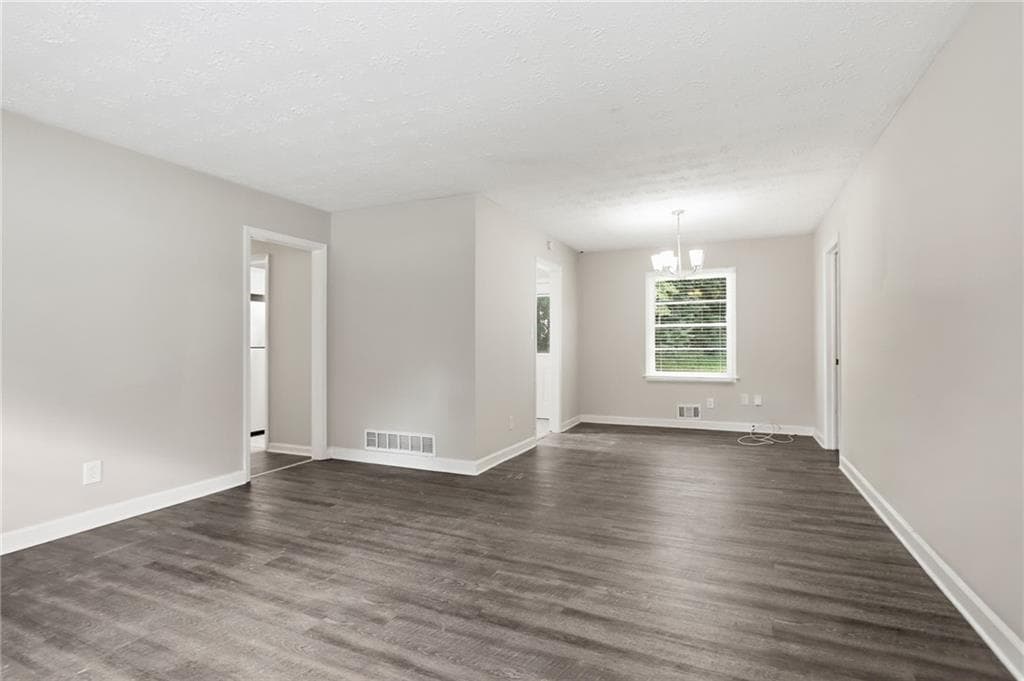 3 bedroom, 1 bathroom, 1,209 sq ft single family residence for sale at 1068 Longshore Drive, Decatur, GA 30032 — photo 10