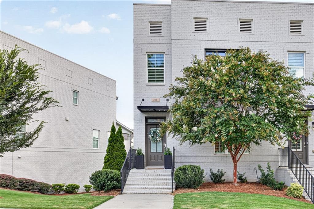 3 bedroom, 4 bathroom, 2,708 sq ft townhouse for sale at 221 Nash Street, Lawrenceville, GA 30046