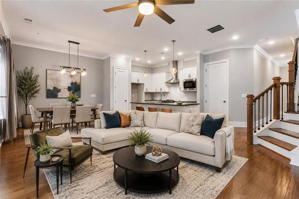 4 bedroom, 4 bathroom, 2,545 sq ft townhouse for sale at 2780 Bell Drive, Smyrna, GA 30080 — photo 2