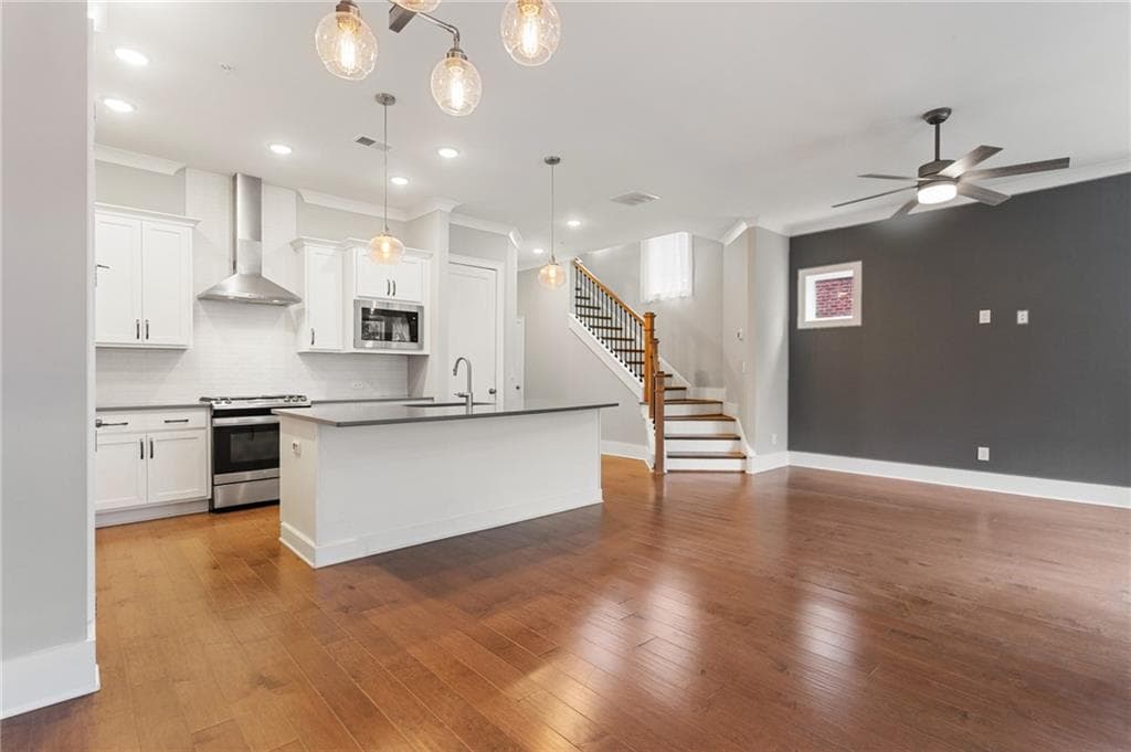 4 bedroom, 4 bathroom, 2,545 sq ft townhouse for sale at 2780 Bell Drive, Smyrna, GA 30080 — photo 3