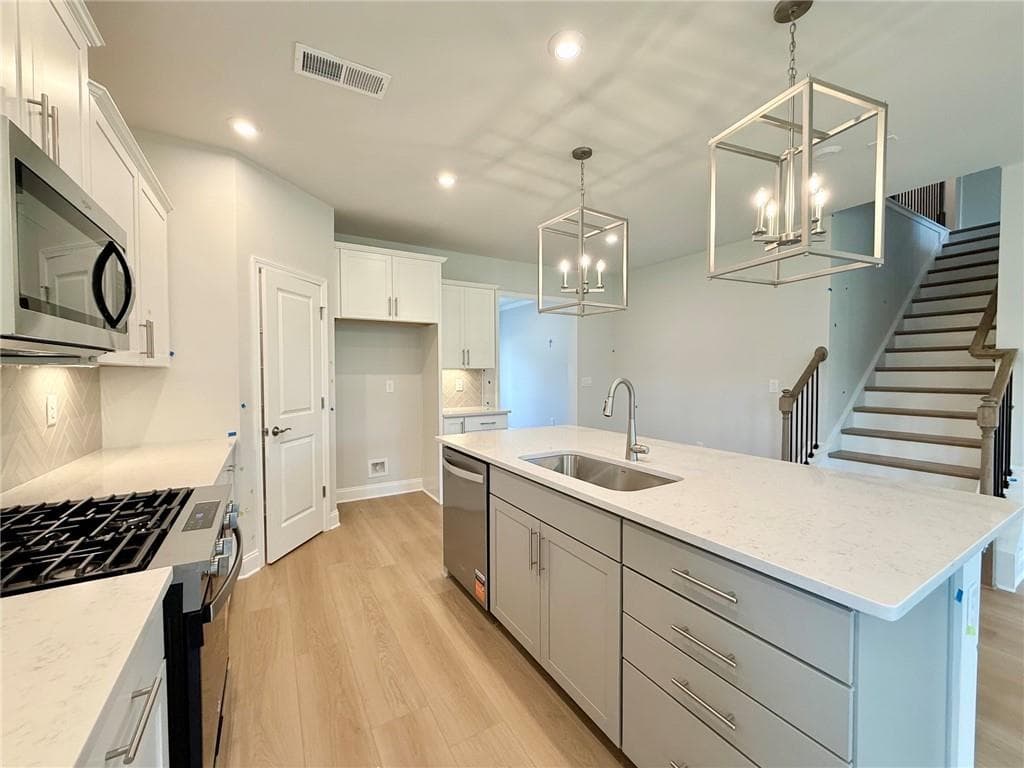 5 bedroom, 3 bathroom, 2,793 sq ft single family residence under contract at 1678 Branch Creek Dr-Lot 109, Cumming, GA 30040 — photo 6