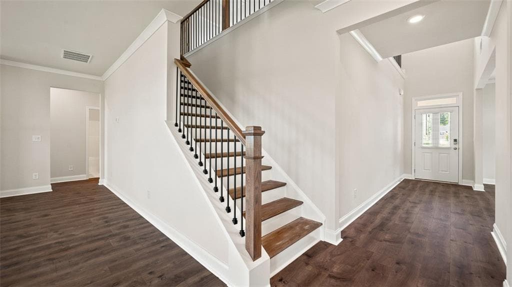 5 bedroom, 3 bathroom, 3,039 sq ft single family residence for sale at 412 HAZEL Drive, Locust Grove, GA 30248 — photo 4