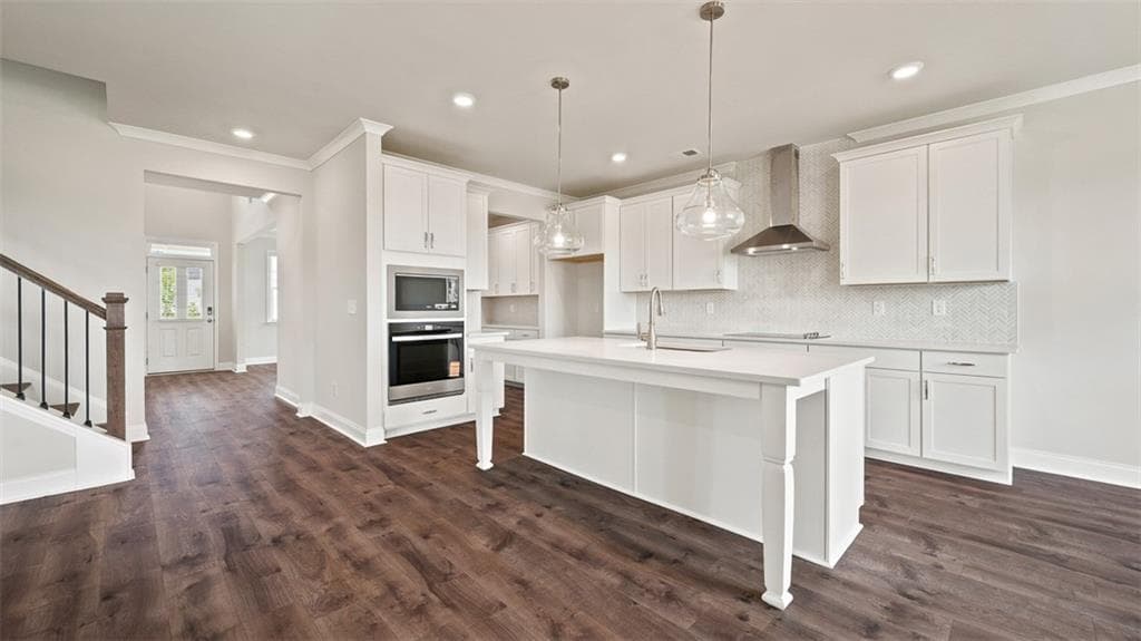 5 bedroom, 3 bathroom, 3,039 sq ft single family residence for sale at 412 HAZEL Drive, Locust Grove, GA 30248 — photo 5