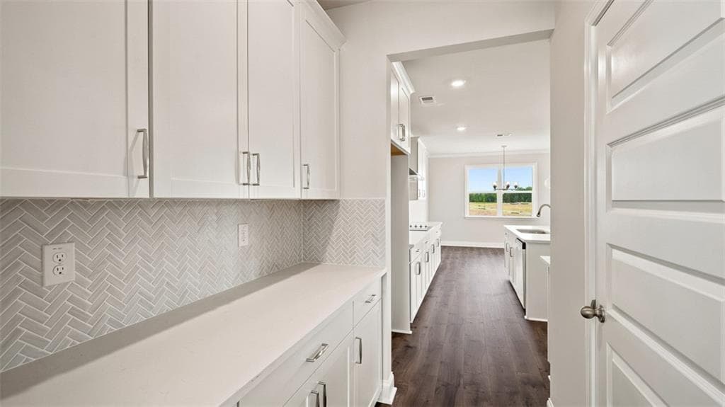 5 bedroom, 3 bathroom, 3,039 sq ft single family residence for sale at 412 HAZEL Drive, Locust Grove, GA 30248 — photo 10