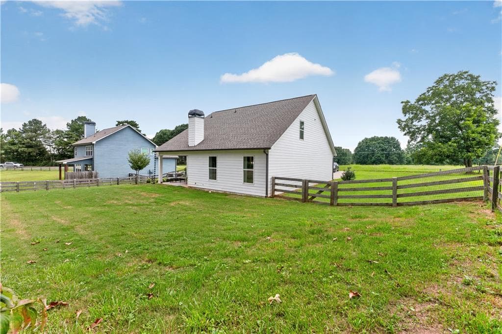 3 bedroom, 3 bathroom, 1,952 sq ft single family residence for sale at 1924 Lou Gurley Road, Bowersville, GA 30516 — photo 2