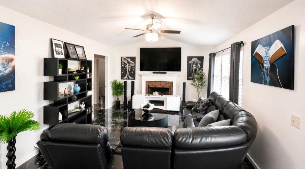4 bedroom, 3 bathroom, 1,752 sq ft single family residence for sale at 5186 Glendora Drive, Powder Springs, GA 30127 — photo 3
