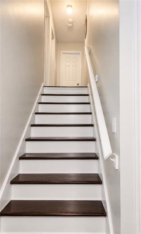 4 bedroom, 3 bathroom, 1,752 sq ft single family residence for sale at 5186 Glendora Drive, Powder Springs, GA 30127 — photo 6