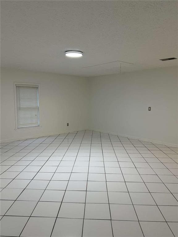 4 bedroom, 2 bathroom, 1,746 sq ft single family residence for rent at 717 Shore Drive, Lithonia, GA 30059 for $1,850 a month — photo 8