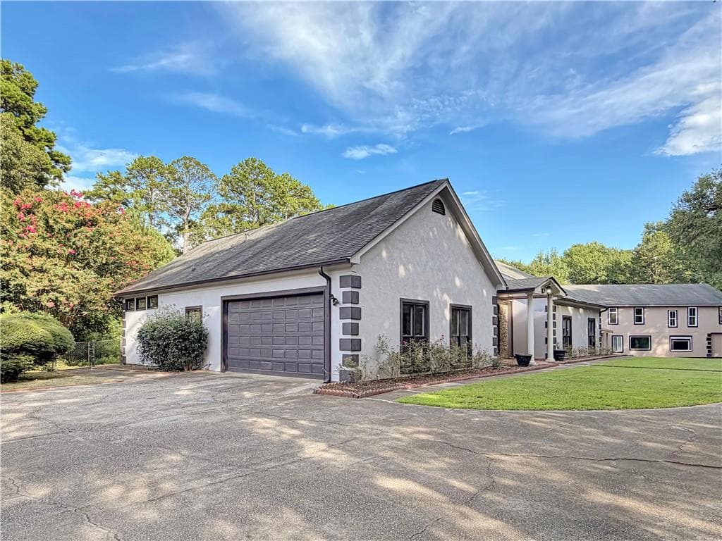 4 bedroom, 4 bathroom, 3,500 sq ft single family residence for rent at 2320 Copper Trail Lane, Buford, GA 30519 for $3,300 a month — photo 6