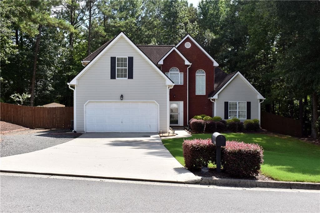 4 bedroom, 3 bathroom, 1,793 sq ft single family residence for sale at 602 Penhollaway Court, Loganville, GA 30052