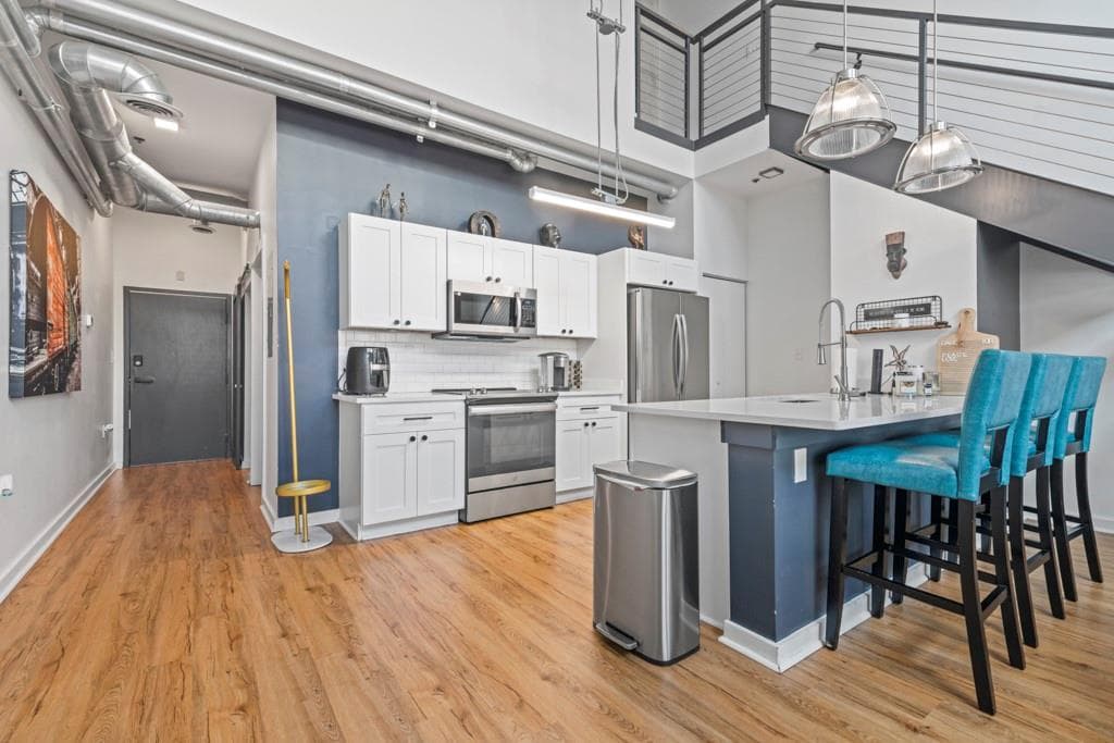 2 bedroom, 2 bathroom, 1,328 sq ft condominium for sale at 260 18th Street 10320, Atlanta, GA 30363 — photo 7