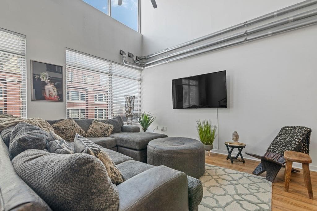 2 bedroom, 2 bathroom, 1,328 sq ft condominium for sale at 260 18th Street 10320, Atlanta, GA 30363 — photo 10