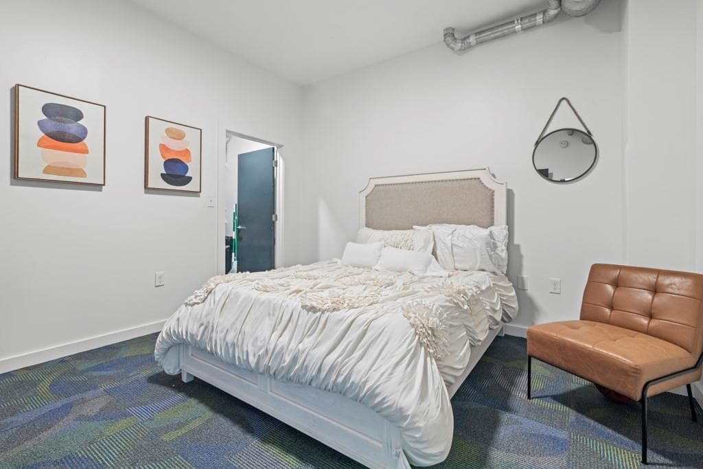 2 bedroom, 2 bathroom, 1,328 sq ft condominium for sale at 260 18th Street 10320, Atlanta, GA 30363 — photo 9