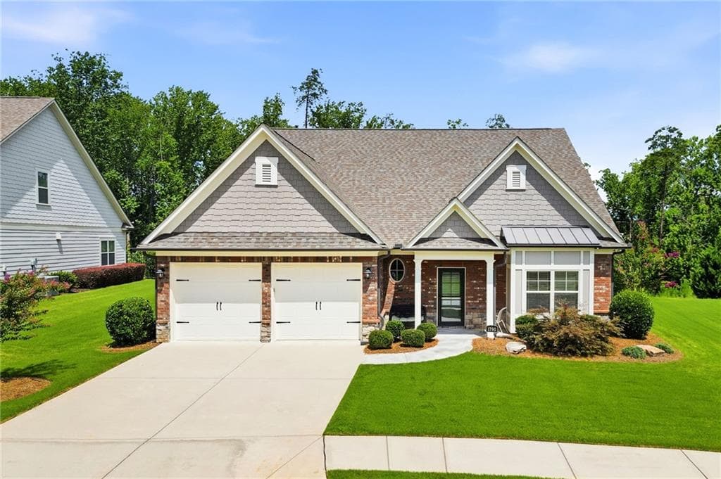 4 bedroom, 3 bathroom, 2,884 sq ft single family residence for sale at 1790 Nestledown Drive, Cumming, GA 30040 — photo 2