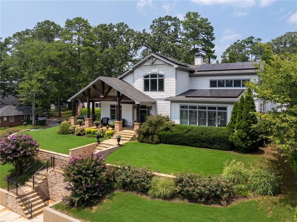 7 bedroom, 8 bathroom, 6,024 sq ft single family residence for sale at 2019 Cambridge Avenue, College Park, GA 30337 — photo 2