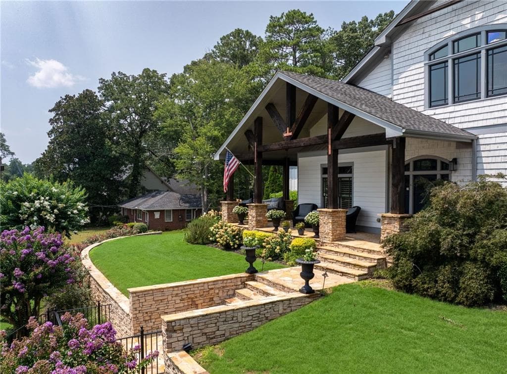 7 bedroom, 8 bathroom, 6,024 sq ft single family residence for sale at 2019 Cambridge Avenue, College Park, GA 30337 — photo 3