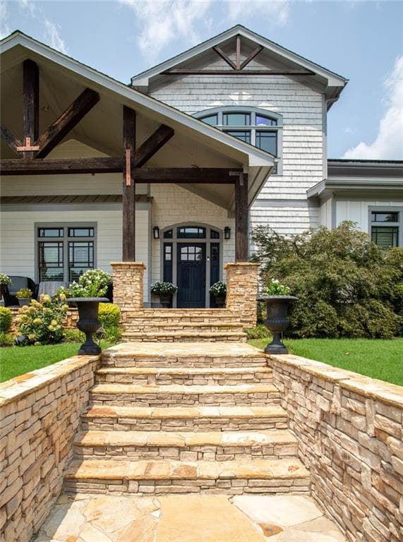 7 bedroom, 8 bathroom, 6,024 sq ft single family residence for sale at 2019 Cambridge Avenue, College Park, GA 30337 — photo 5