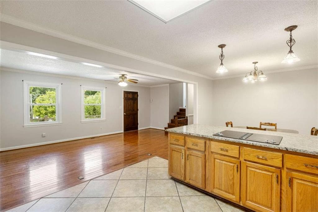 3 bedroom, 2 bathroom, 1,866 sq ft single family residence under contract at 10 Thrushwood Road, Rome, GA 30161 — photo 2
