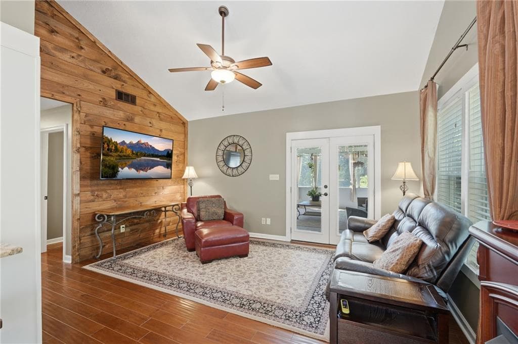 3 bedroom, 2 bathroom, 1,625 sq ft single family residence for sale at 201 Talona Lake Terrace, Ellijay, GA 30536 — photo 9
