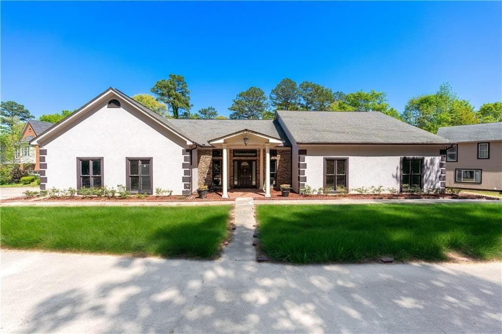 4 bedroom, 4 bathroom, 3,500 sq ft single family residence for rent at 2320 Copper Trail Lane, Buford, GA 30519 for $3,300 a month — photo 1 of 40