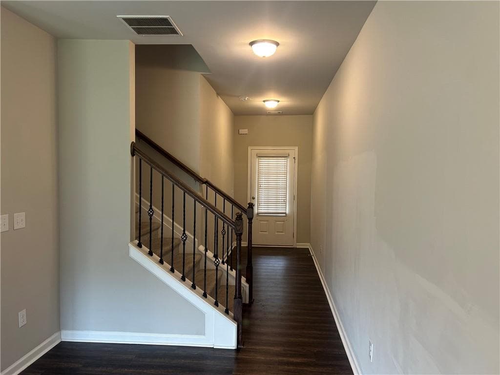 4 bedroom, 3 bathroom, 1,670 sq ft townhouse for sale at 3701 Prospect Point Drive, Gillsville, GA 30566 — photo 8