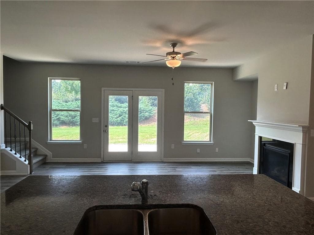 4 bedroom, 3 bathroom, 1,864 sq ft townhouse for sale at 3685 Prospect Point Drive, Gillsville, GA 30566 — photo 5