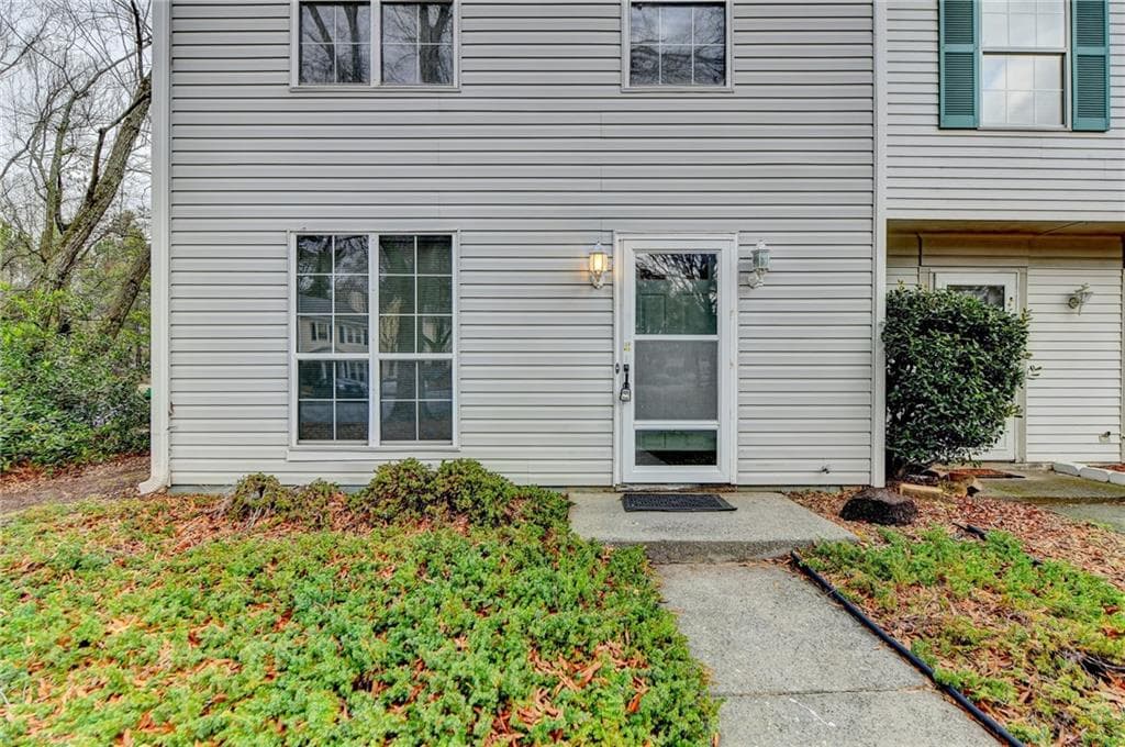 2 bedroom, 2 bathroom, 1,160 sq ft townhouse for rent at 3241 Shadow Walk Lane, Tucker, GA 30084 for $1,800 a month — photo 2