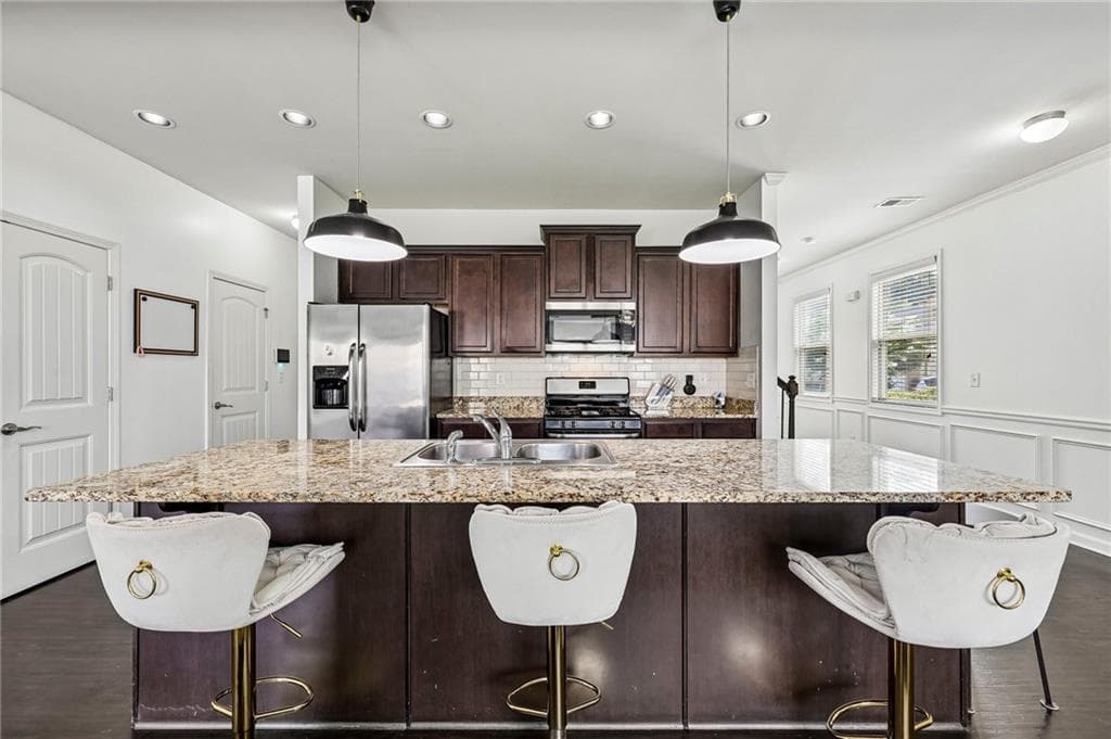 3 bedroom, 3 bathroom, 1,868 sq ft single family residence for sale at 2503 Oakleaf Ridge, Lithonia, GA 30058 — photo 9