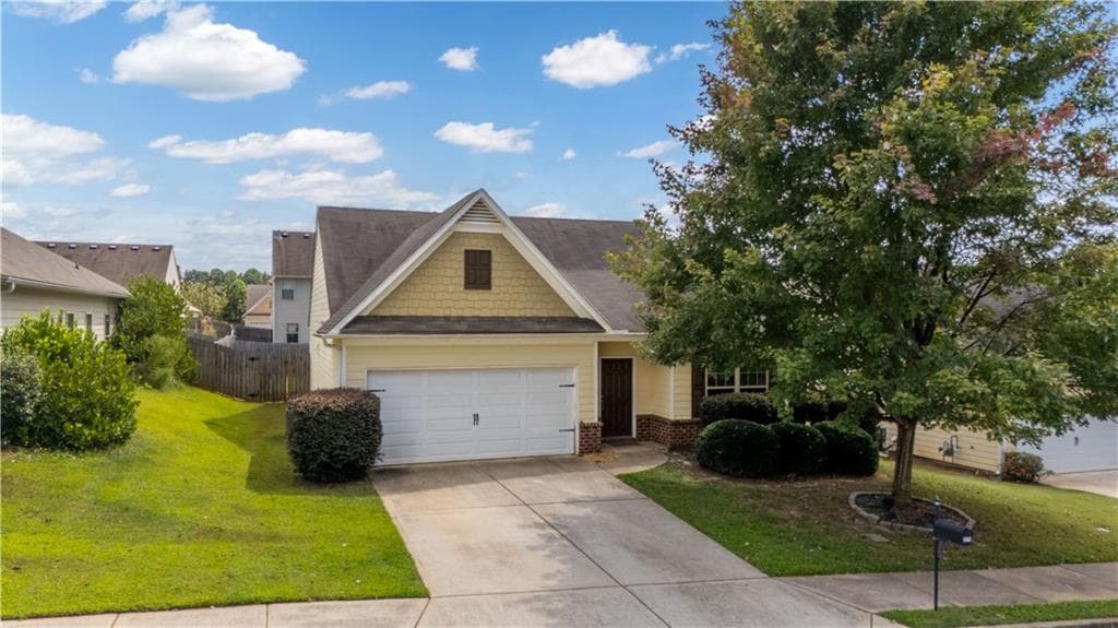 3 bedroom, 2 bathroom, 1,604 sq ft single family residence for sale at 4219 Box Elder Path, Gainesville, GA 30504