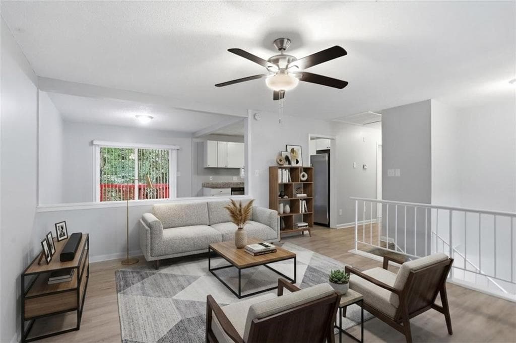 4 bedroom, 2 bathroom, 1,797 sq ft single family residence for sale at 8862 Raven Drive, Jonesboro, GA 30238 — photo 4