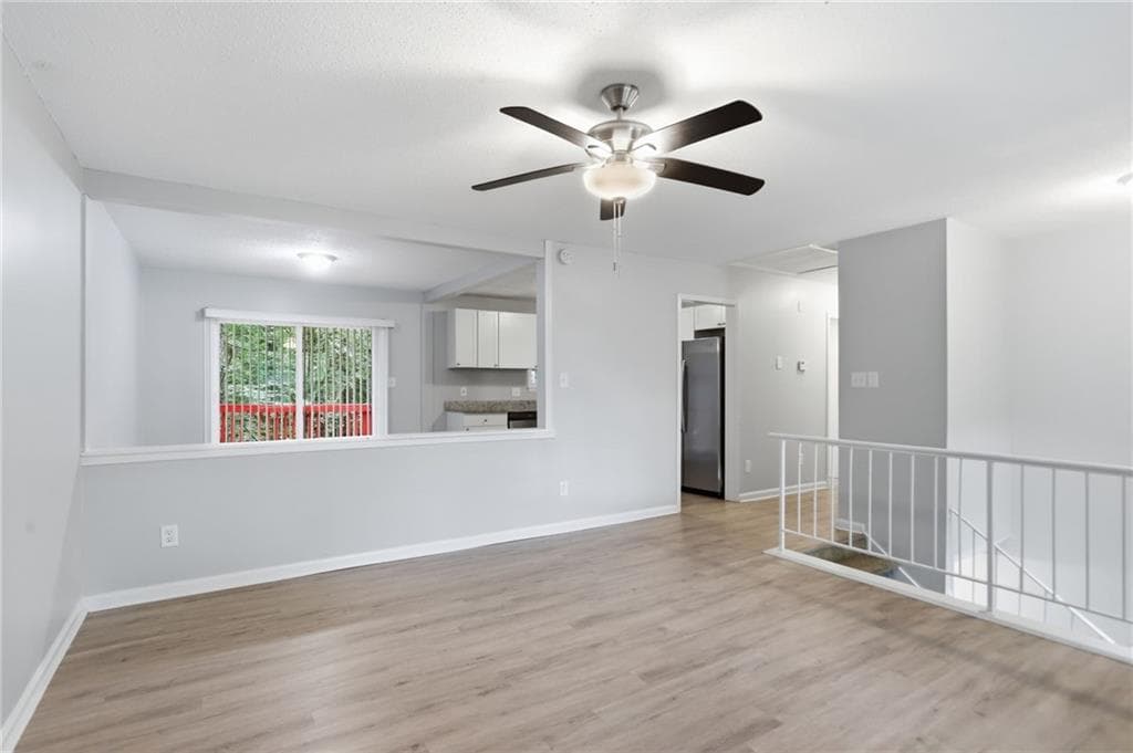 4 bedroom, 2 bathroom, 1,797 sq ft single family residence for sale at 8862 Raven Drive, Jonesboro, GA 30238 — photo 9