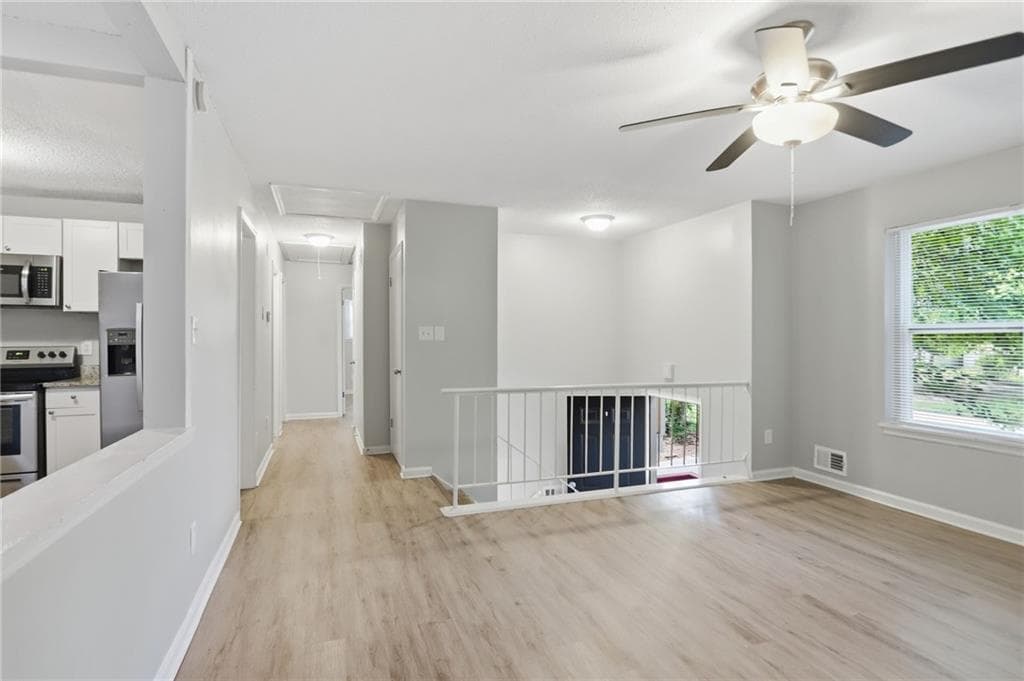 4 bedroom, 2 bathroom, 1,797 sq ft single family residence for sale at 8862 Raven Drive, Jonesboro, GA 30238 — photo 10