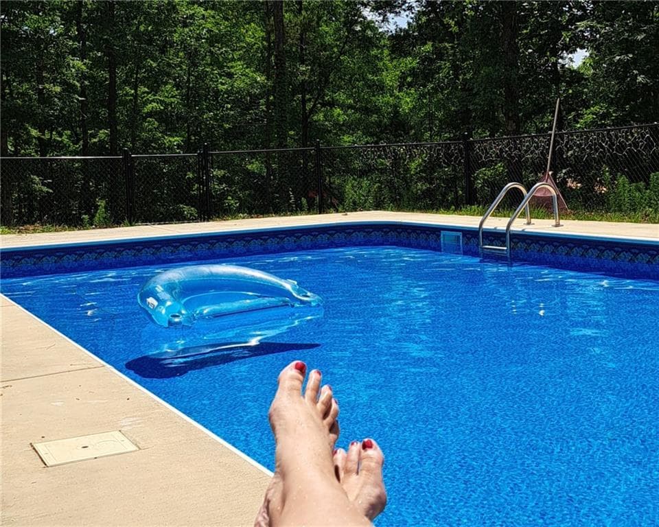 3 bedroom, 3 bathroom, 1,739 sq ft single family residence for sale at 1330 Heads Ferry Road, Cornelia, GA 30531 — photo 3