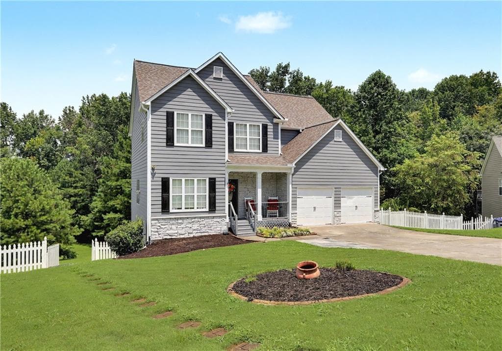 6 bedroom, 5 bathroom, 3,357 sq ft single family residence for sale at 1128 Bankside Court, Sugar Hill, GA 30518 — photo 2