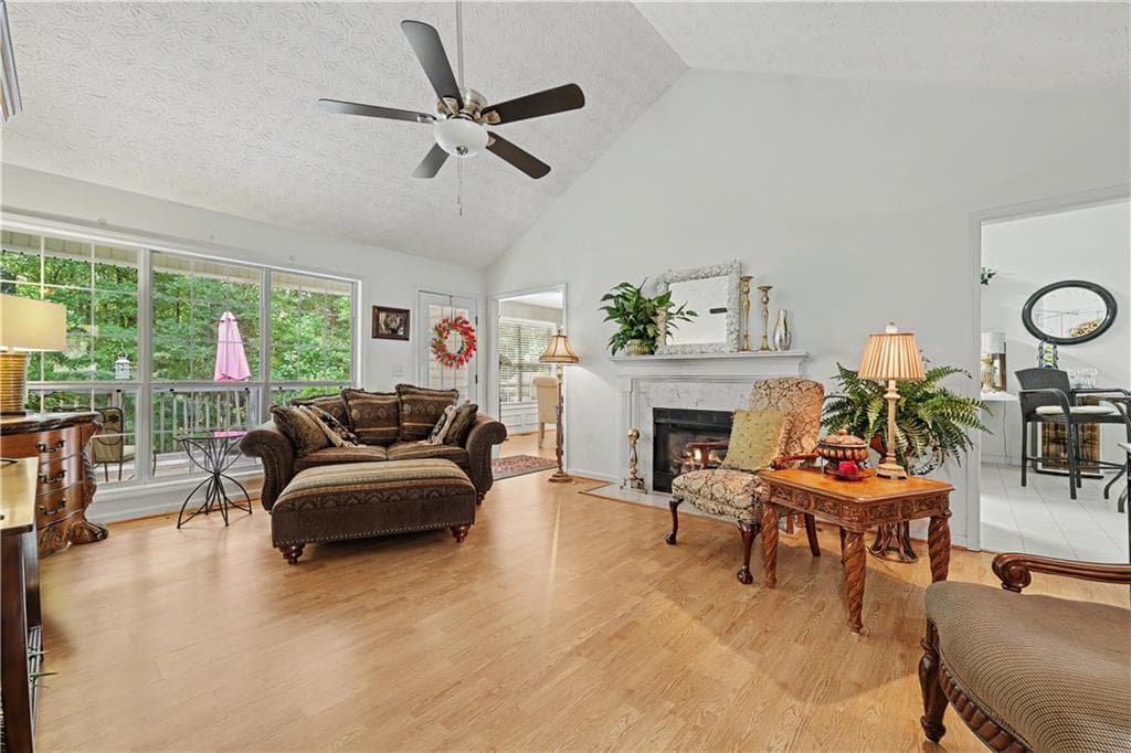 3 bedroom, 2 bathroom, 1,725 sq ft single family residence for sale at 808 Monte Lane, Jefferson, GA 30549 — photo 3