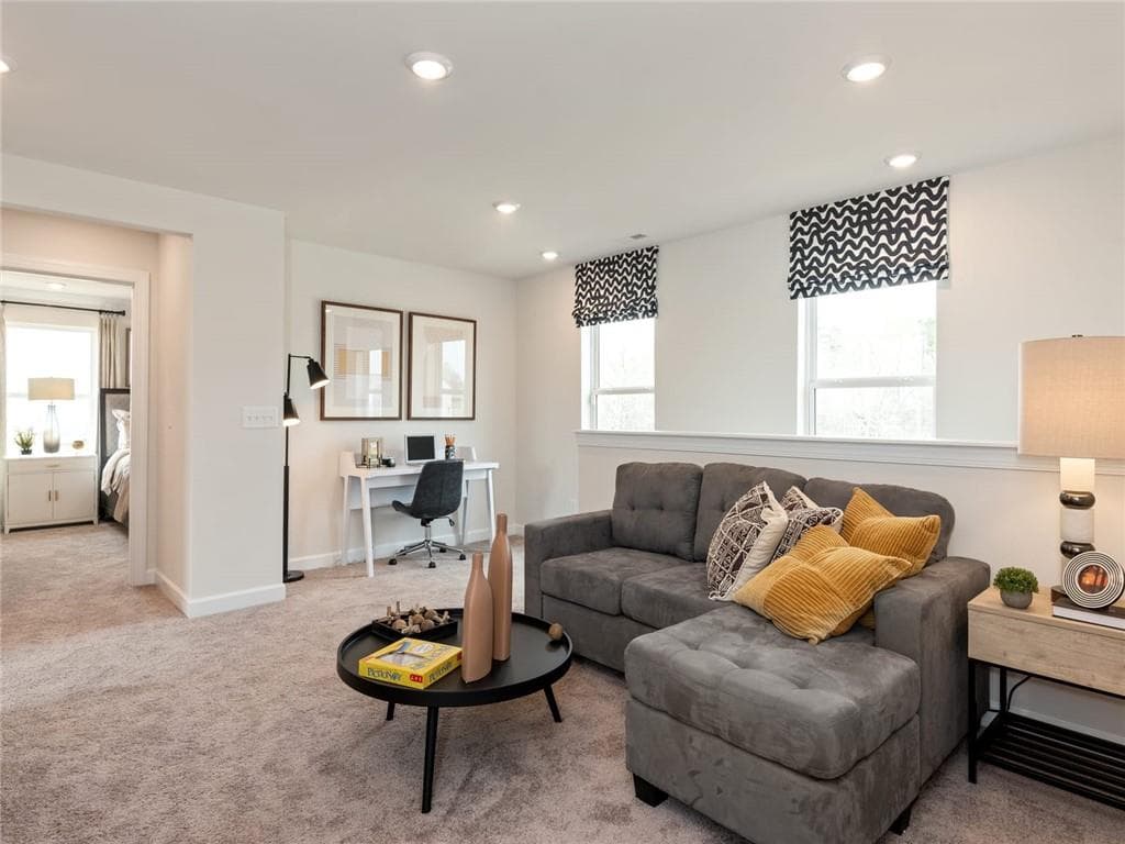 4 bedroom, 3 bathroom, 1,934 sq ft single family residence for sale at 2874 Aralynn Way, College Park, GA 30337 — photo 6