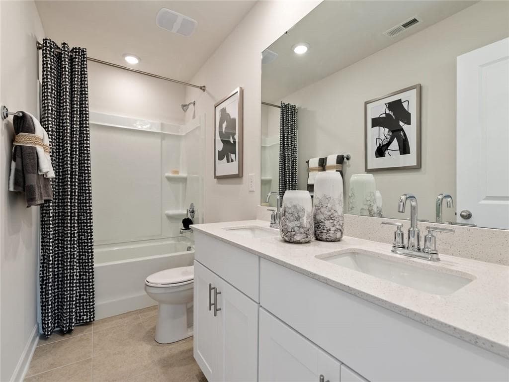 4 bedroom, 3 bathroom, 1,934 sq ft single family residence for sale at 2874 Aralynn Way, College Park, GA 30337 — photo 10