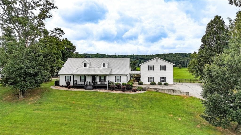 4 bedroom, 4 bathroom, 4,308 sq ft single family residence for sale at 30 Sullins Road, Cartersville, GA 30121