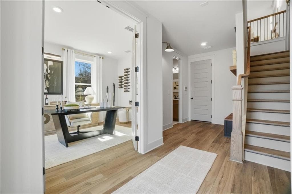 3 bedroom, 4 bathroom, 2,253 sq ft townhouse for sale at 1078 Ascent Place, Atlanta, GA 30328 — photo 2