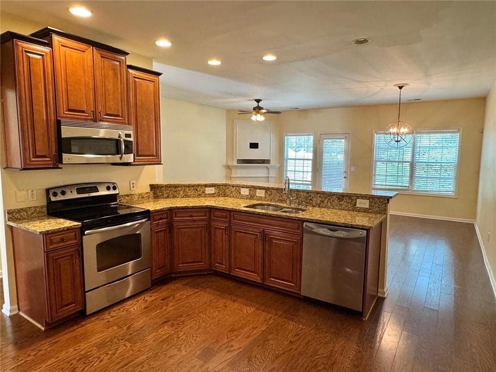 3 bedroom, 3 bathroom, 1,660 sq ft townhouse for rent at 6418 Mossy Oak Landing, Braselton, GA 30517 for $1,750 a month — photo 8