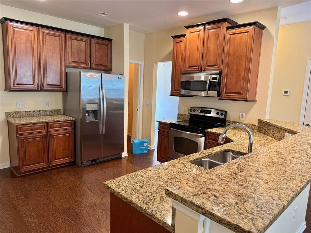 3 bedroom, 3 bathroom, 1,660 sq ft townhouse for rent at 6418 Mossy Oak Landing, Braselton, GA 30517 for $1,750 a month — photo 9