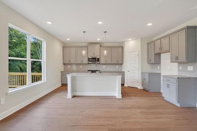 5 bedroom, 3 bathroom, 2,542 sq ft single family residence for sale at 65 Shelby, Lot 27 Court, Commerce, GA 30529 — photo 9