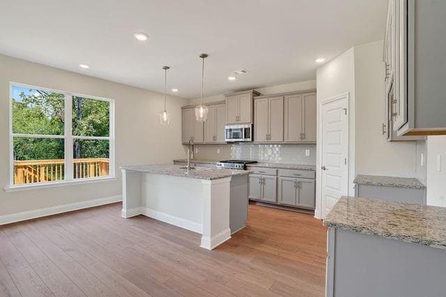 5 bedroom, 3 bathroom, 2,542 sq ft single family residence for sale at 65 Shelby, Lot 27 Court, Commerce, GA 30529 — photo 10