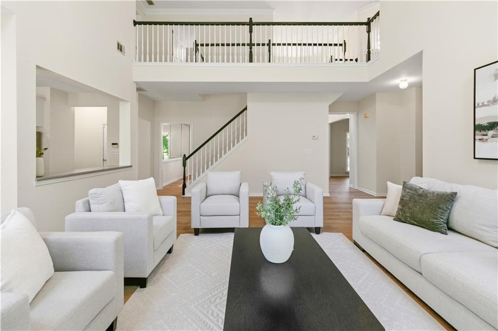 4 bedroom, 3 bathroom, 3,060 sq ft single family residence for sale at 12350 Clairmonte Avenue, Alpharetta, GA 30009 — photo 4